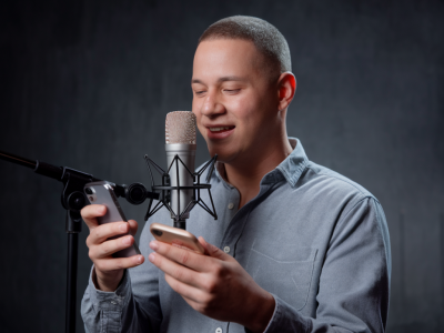 Wie du mit smartphone, einem shure sm58 clone und einfachen mixing tricks live vocals warm und präsent machst